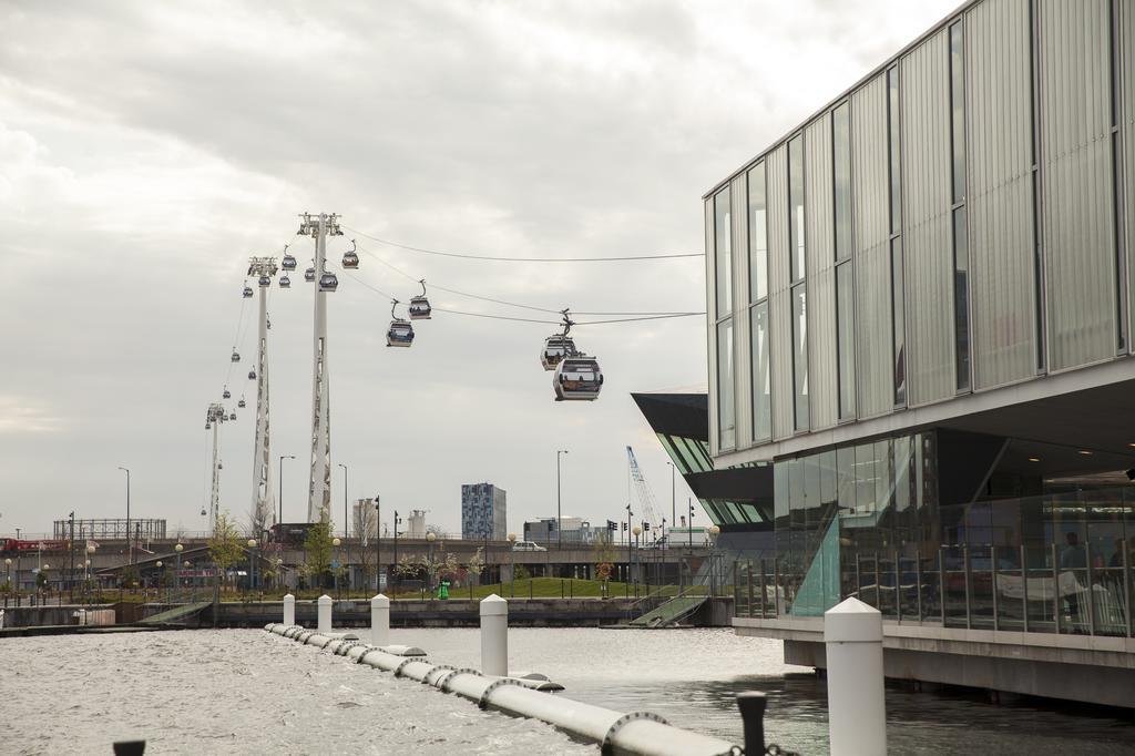 Royal Victoria Docks Apartment London Exterior photo